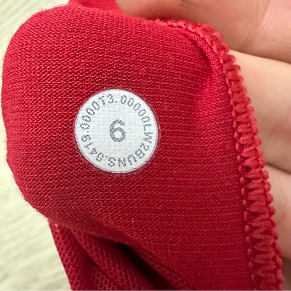 Lululemon Energy Bra *Manifesto
20YR Manifesto Foil Dark Red - Picture 3 of 9